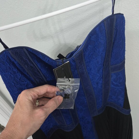 BCBG Galia new.with tag size 4 dress strapless - Picture 6 of 9